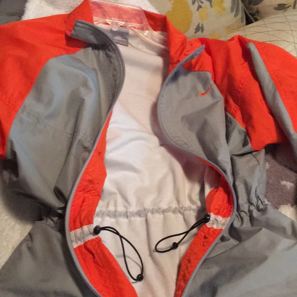 Nike jacket - Picture 3 of 3